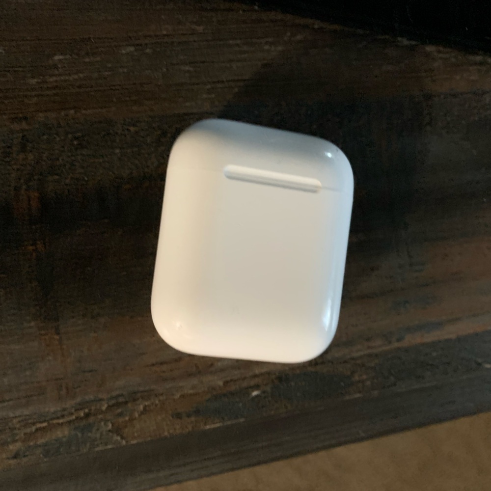 AirPod case (2nd generation)